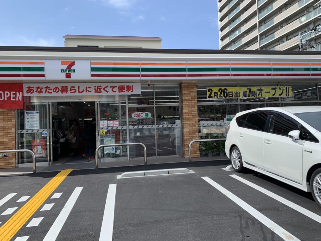 西灘駅前コンビニ