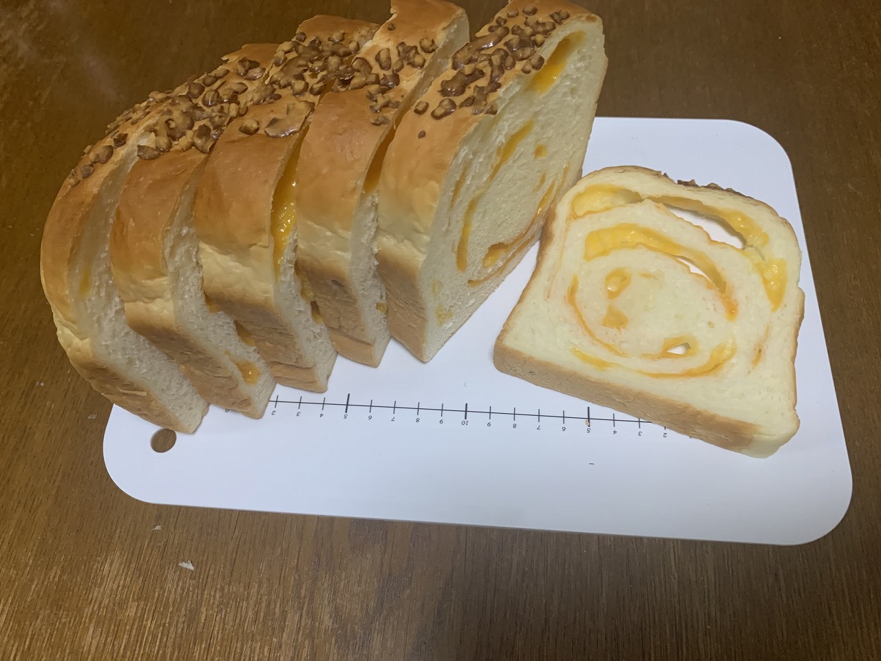 チーズ食パン