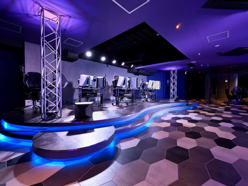 esports stage EVOLVE 六甲道店
