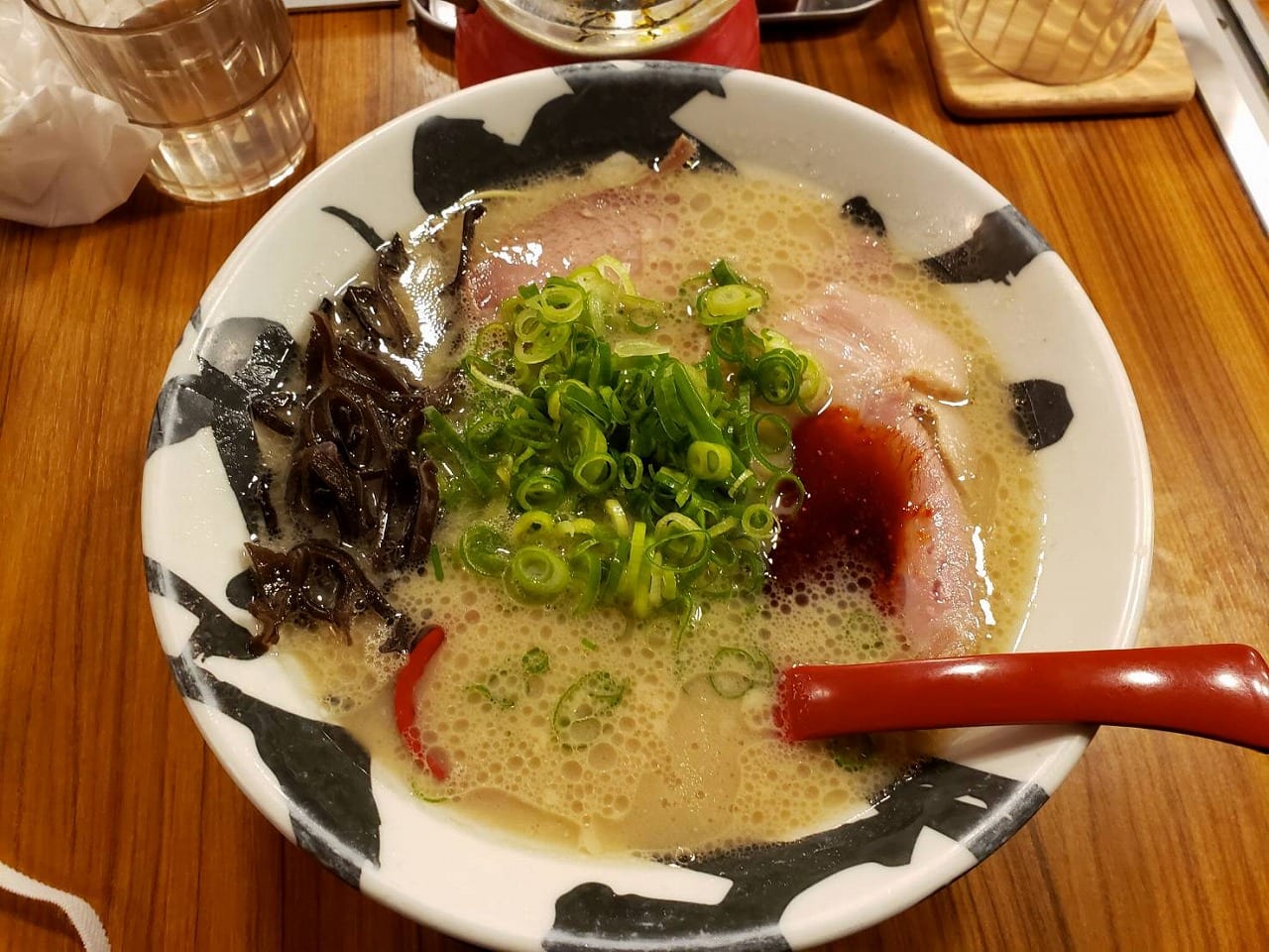 神戸豚骨ラーメン 賀正軒 御影店