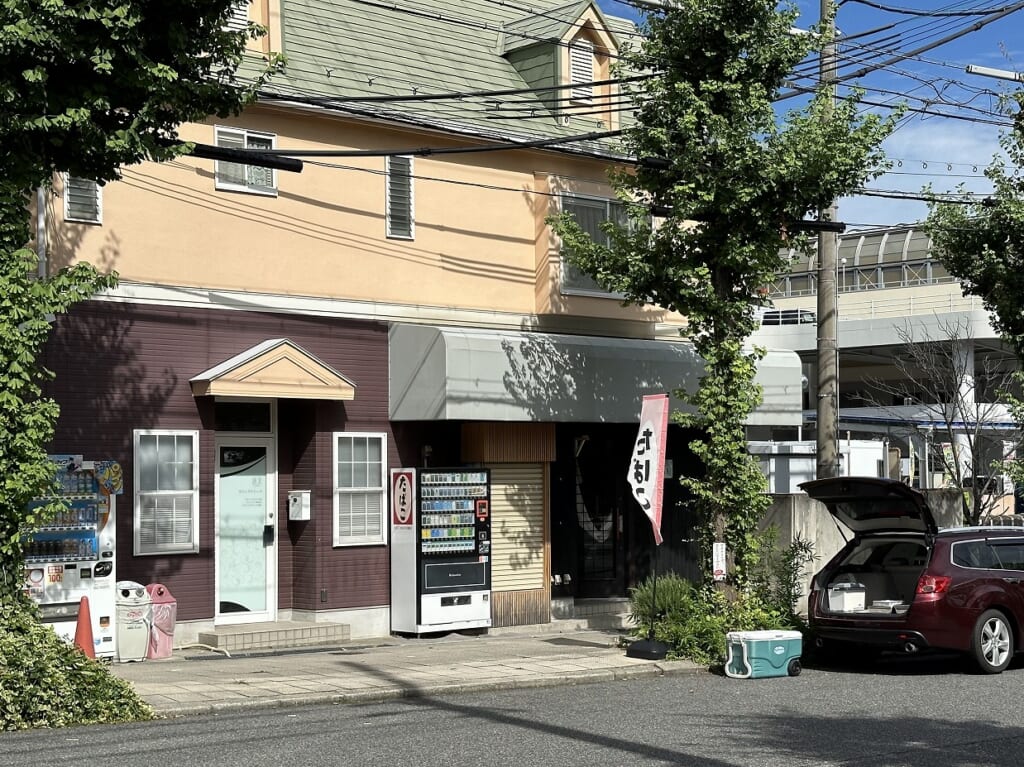 『鰻の神楽 神戸大石店』