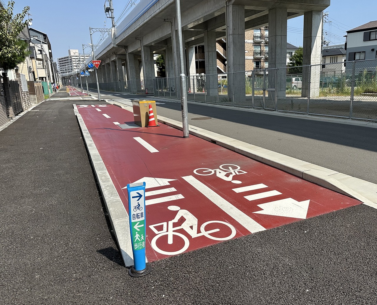 ⾞道・⾃転⾞道・歩道の区別が出来てる♪  魚崎駅～青木駅『阪神沿北側側道』