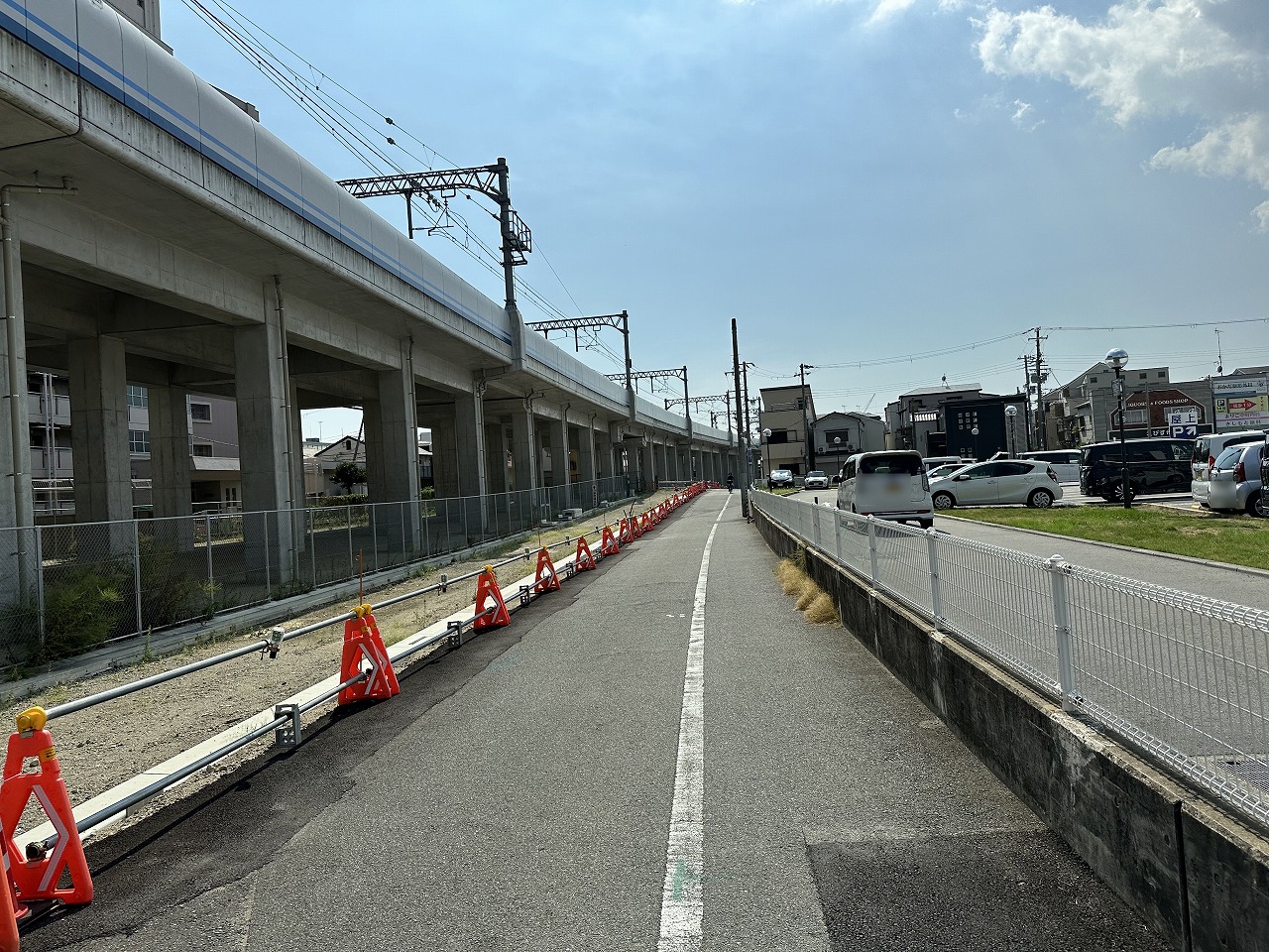 ⾞道・⾃転⾞道・歩道の区別が出来てる♪  魚崎駅～青木駅『阪神沿北側側道』