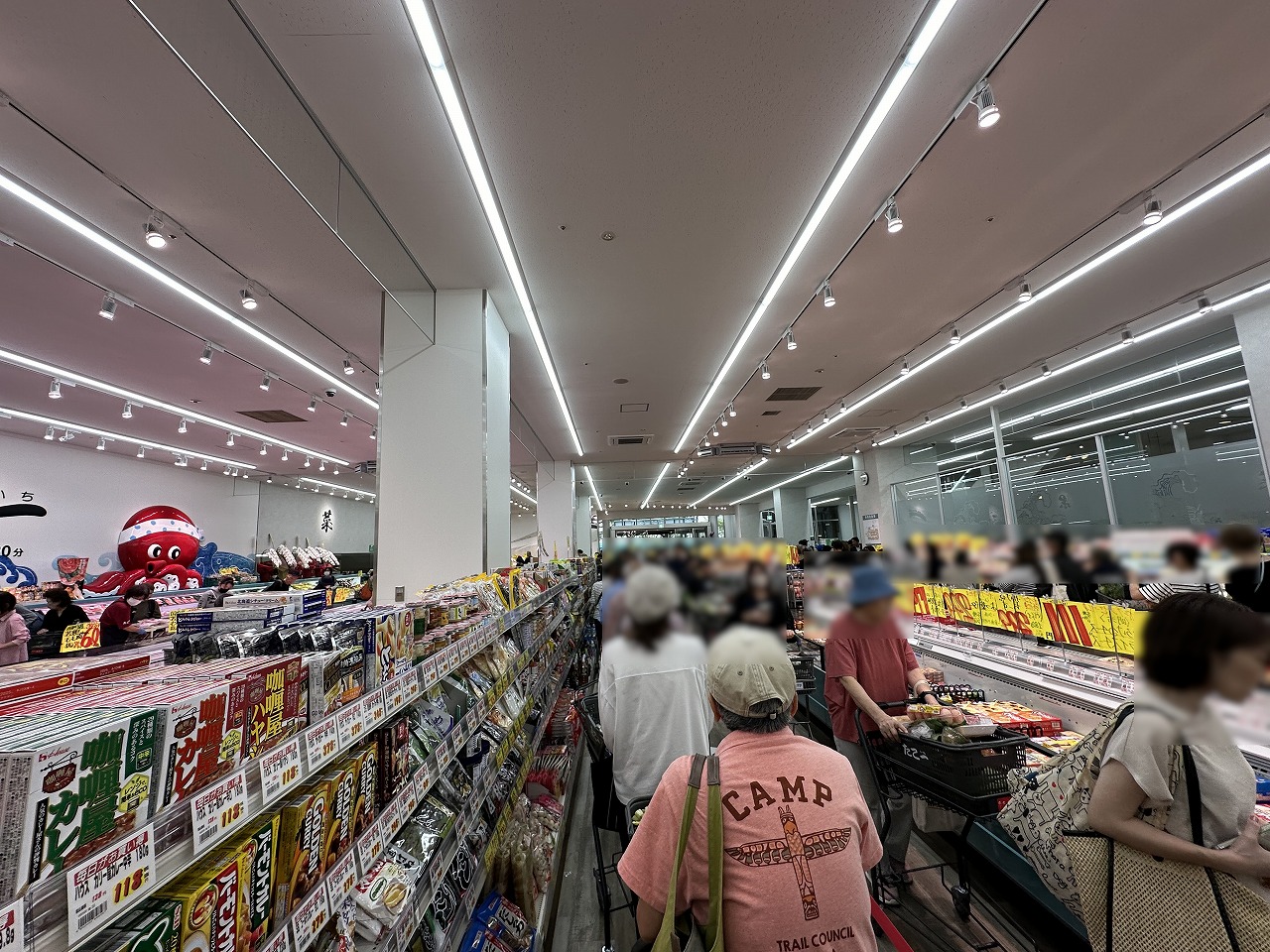  大行列に並んできました「たこ一 六甲道店」