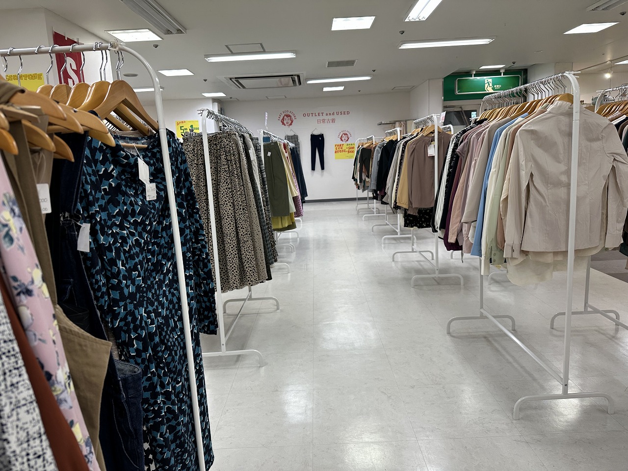  セルバ甲南山手 ポップアップ店舗で、閉店セール実施されています。日常古着『FAST ECO STORE』さん 1月26日閉店