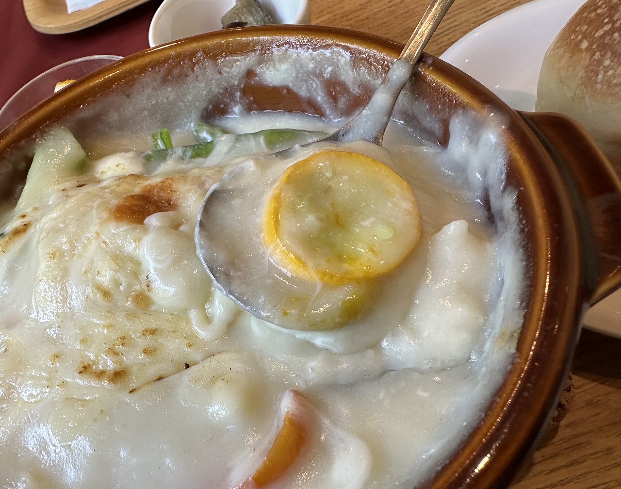 【神戸市東灘区】緑がまぶしい瀟洒な一軒家『グリーンフィールド』さんでお野菜いっぱいのランチ♪