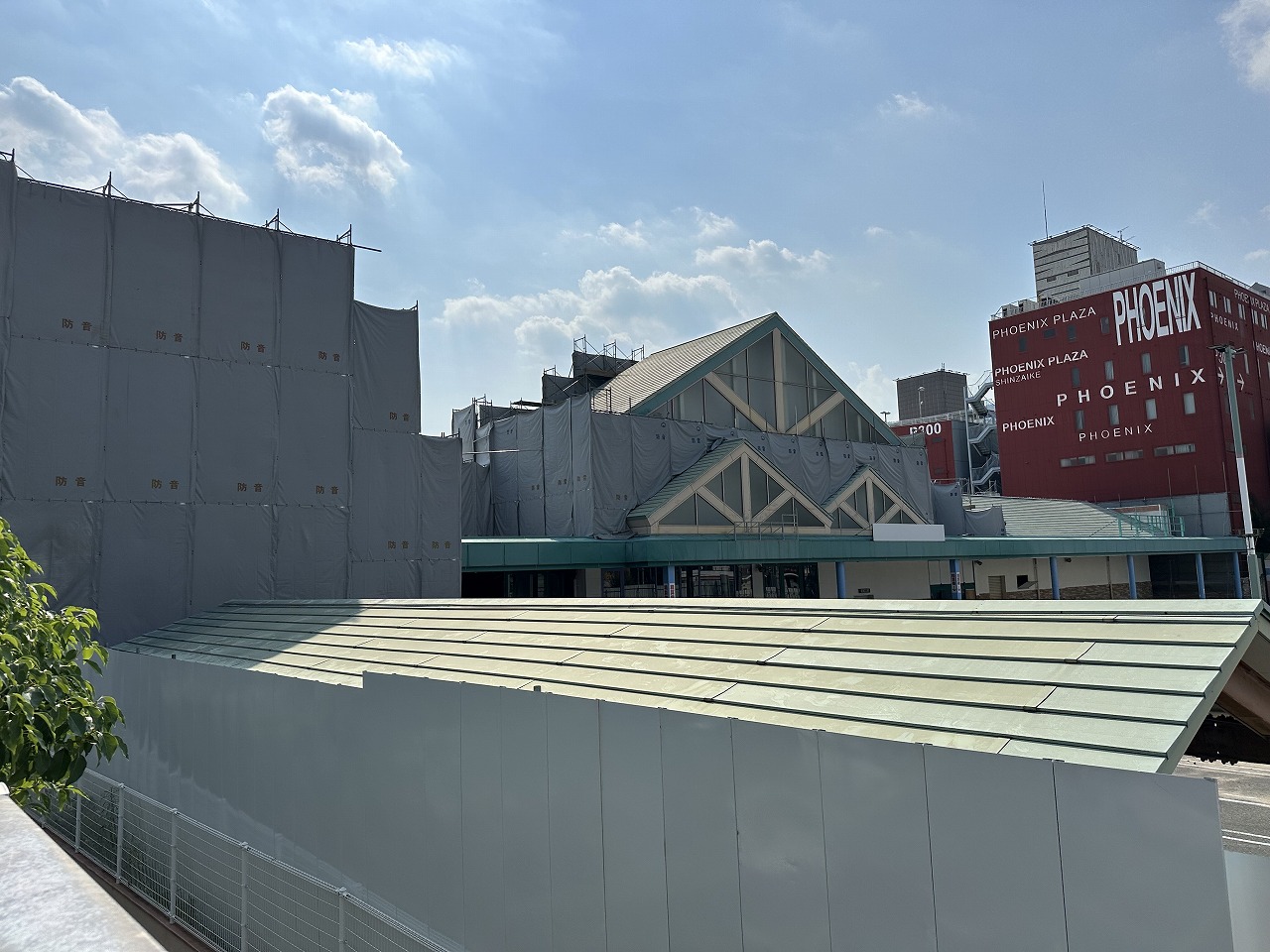 【神戸市灘区】『ダイエー新在家店』跡で解体が進む。看板が設置されました！ 地上15階建て、物販店舗＆305戸分譲マンション。
