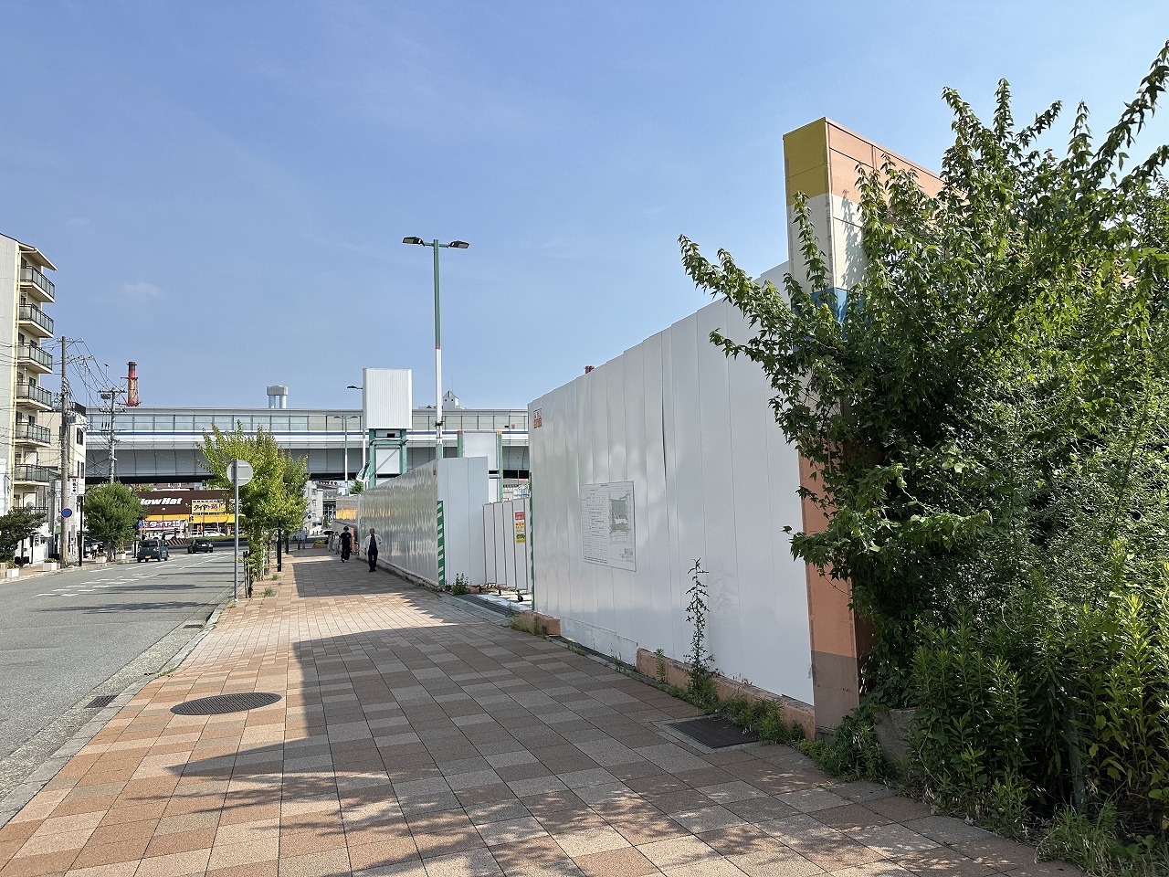 【神戸市灘区】『ダイエー新在家店』跡で解体が進む。看板が設置されました！ 地上15階建て、物販店舗＆305戸分譲マンション。