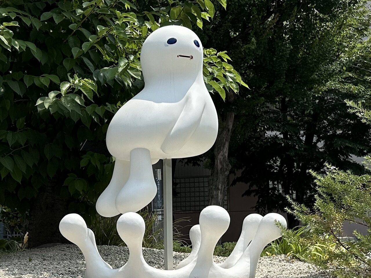 【神戸市灘区】素敵なアート広場『JR灘南駅前広場～灘の森テラス～』がついに正式完成！ ミュージアムロードの真ん中