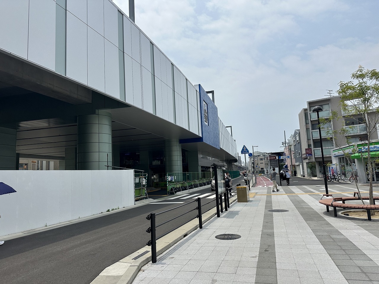 【神戸市東灘区】歓喜(≧▽≦)  阪神青木駅の高架下で「商業施設新築計画」看板を発見！駅前が再び賑わいの予感♪