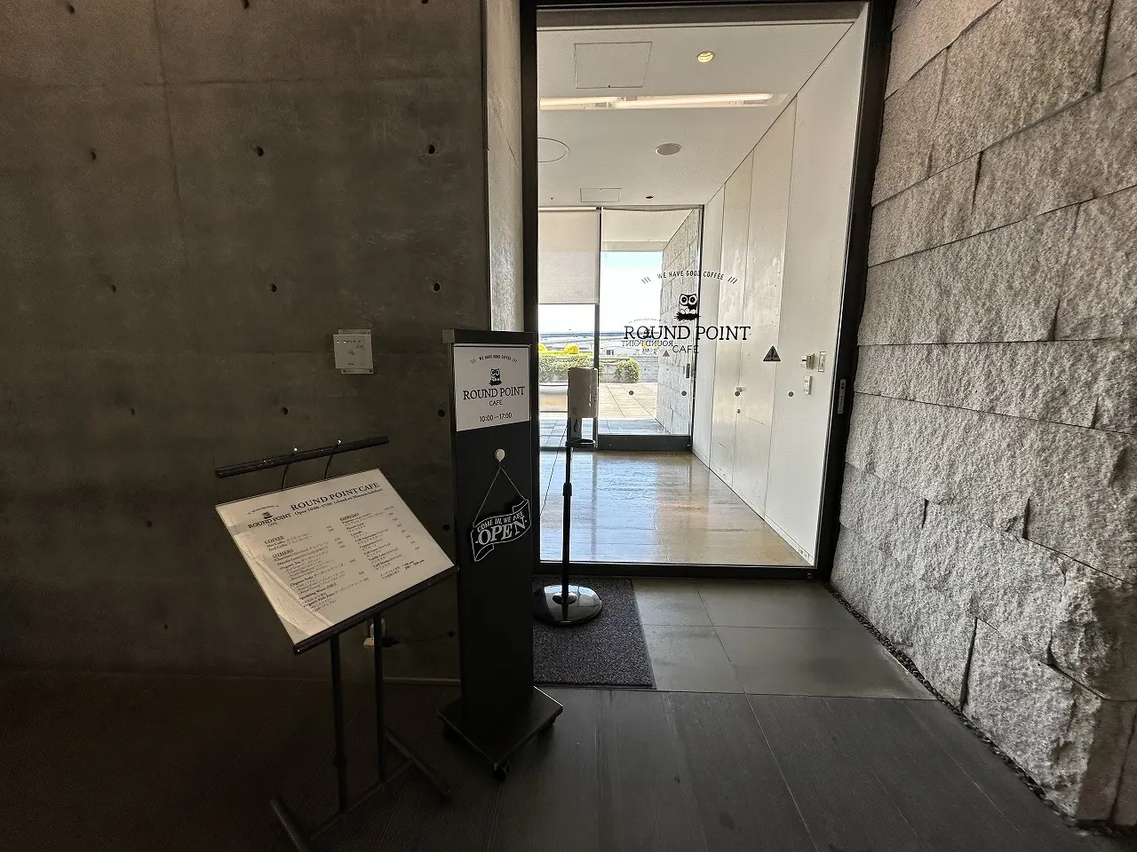 【神戸市】海が見えるカフェ『ROUND POINT CAFE 兵庫県立美術館店』さん 4月22日オープン♪ カフェのみ利用ＯＫ！