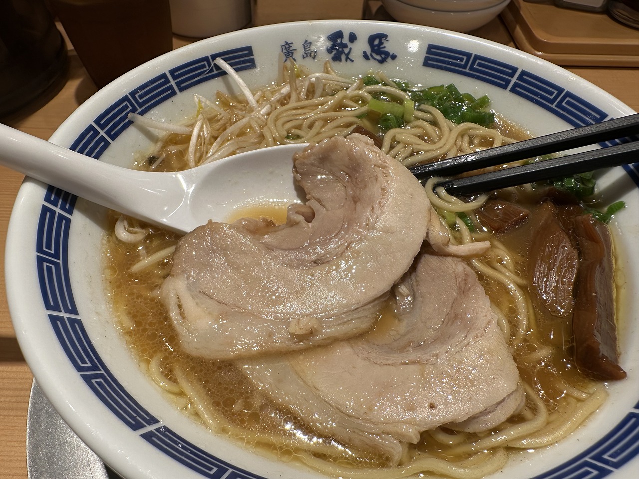 【神戸市灘区】ラーメン激戦区に、広島超有名店「廣島我馬（がば）六甲道駅北店」さん 上陸！ 早速、行ってきました♪