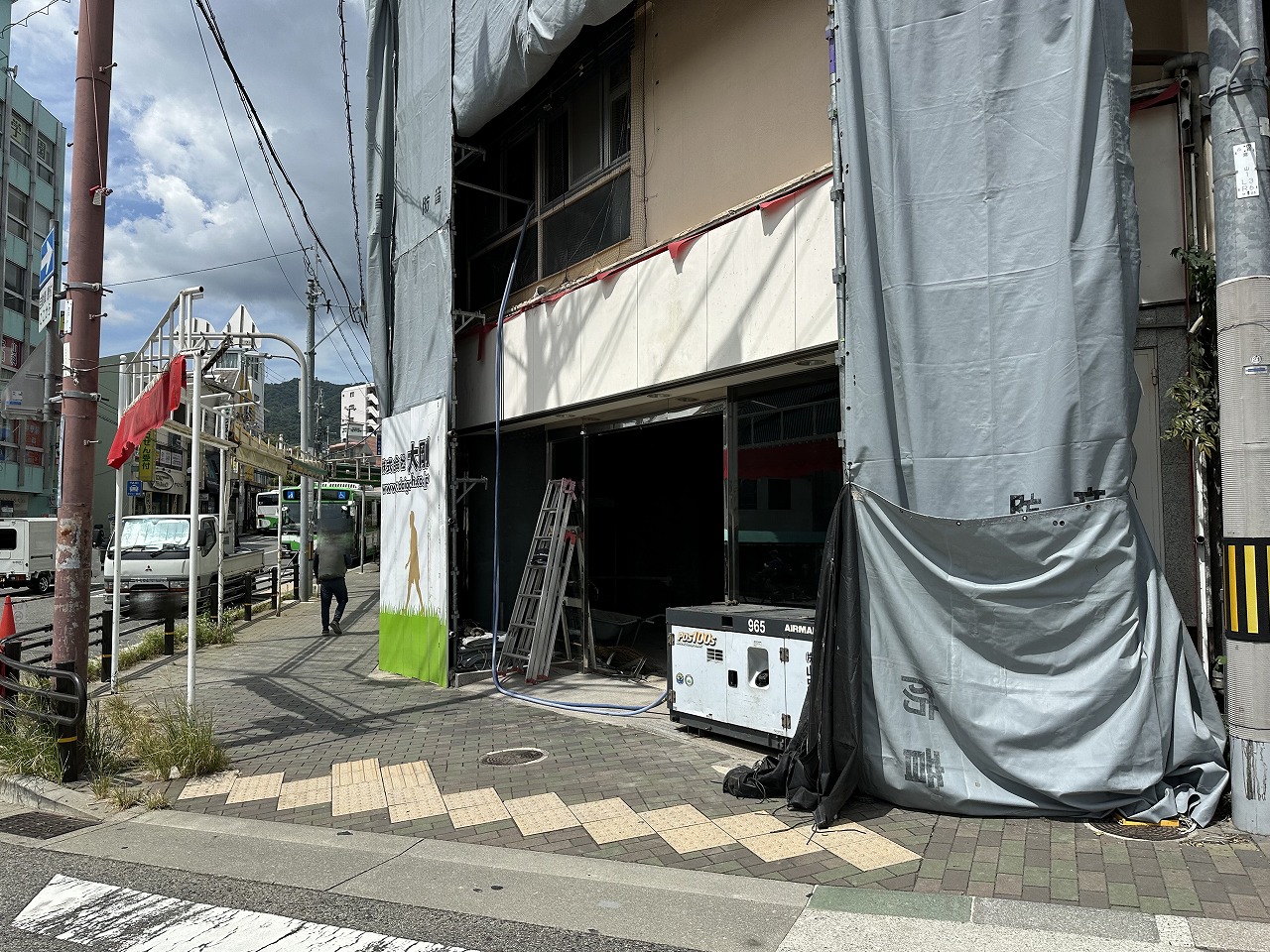 【神戸市灘区】『新六甲ビル』に足場が組まれたようです。結局、どう変わるのだろう？《読者様からの情報＋さらに追記情報》