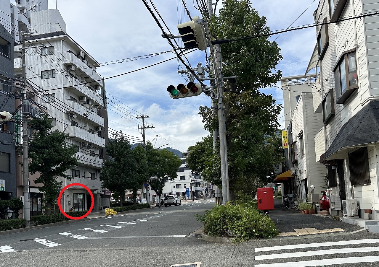 【神戸市灘区】愛犬と一緒に一休み。セルフ式の無人ドッグカフェ「犬とよりみち」オープン♪