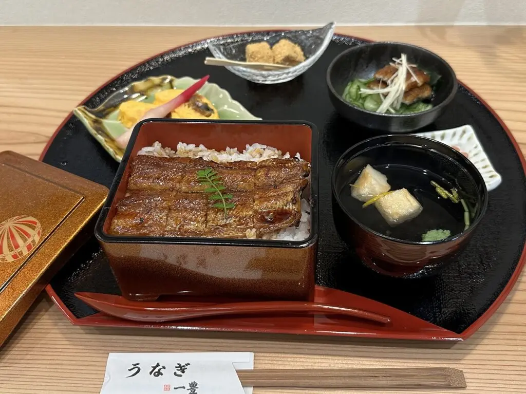 【神戸市灘区】関西風うなぎが味わえる！六甲道『うなぎ専門店 一豊亭』オープン。グリルなの？ 炭火の香りがするんだけど…。