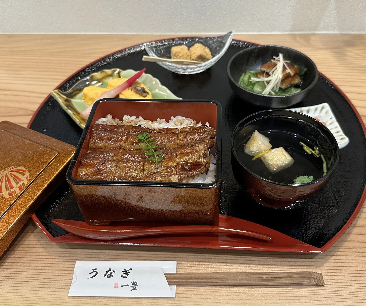 【神戸市灘区】関西風うなぎが味わえる！六甲道『うなぎ専門店 一豊亭』オープン。グリルなの？ 炭火の香りがするんだけど…。