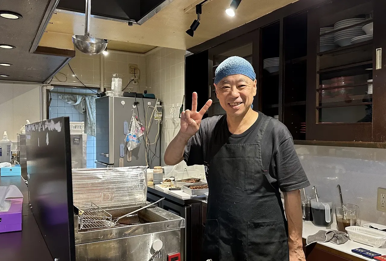 【神戸市東灘区】えっ…ラーメン500円？！「中トロと豚足 深江本町店」さん10月4日オープンへ。おっかなびっくりお店へ…。