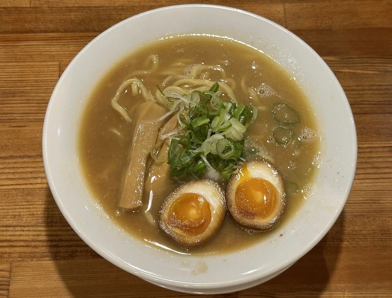 【神戸市東灘区】えっ…ラーメン500円？！「中トロと豚足 深江本町店」さん10月4日オープンへ。おっかなびっくりお店へ…。