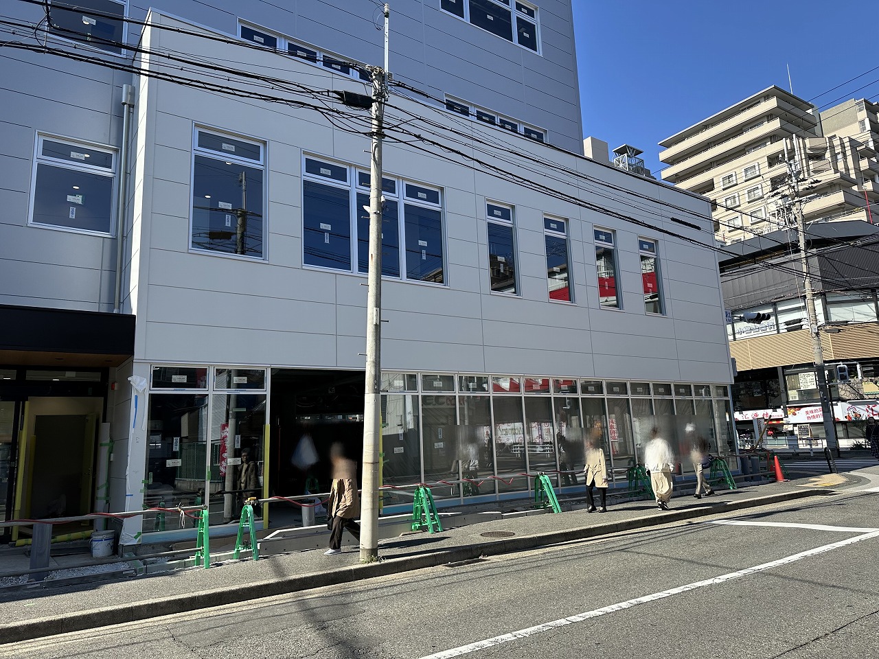 【神戸市東灘区】阪神深江駅北側。パチンコ跡に建設中のビルのテナントの物販店とは何だろう？