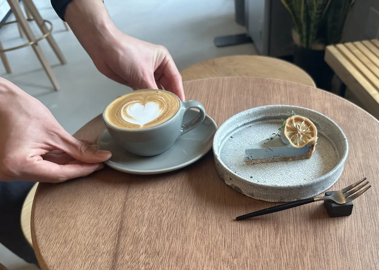 【神戸市灘区】東大阪で人気の古民家カフェ「kuraru」さんの2号店が六甲に誕生♪ 無料Wi-Fi・電源・個室あり