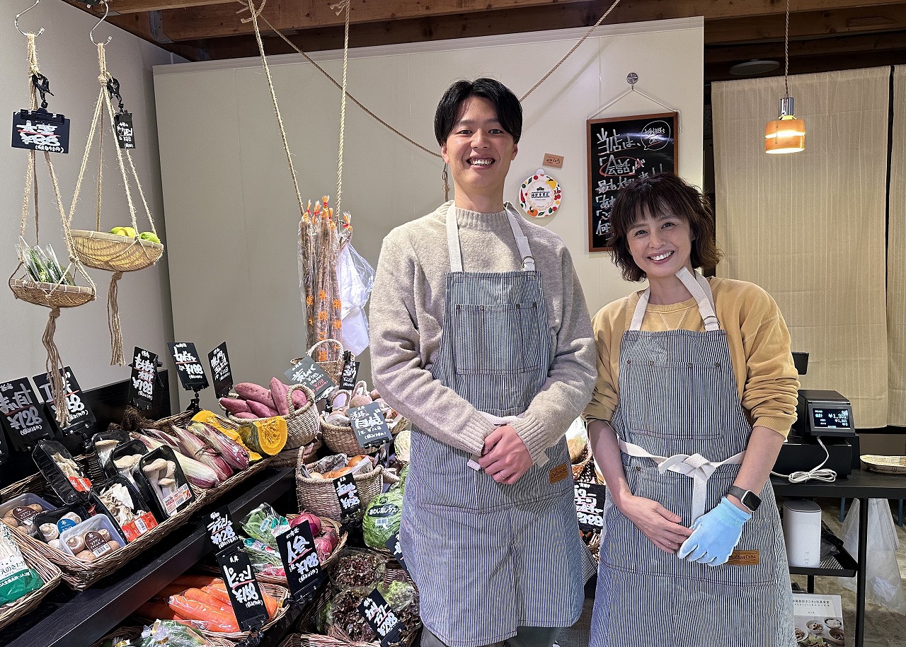 【神戸市東灘区】お若いオーナーの野菜愛が凄い！ 甲南本通商店『紬屋青果店（つむぎやせいかてん）』さんオープン♪