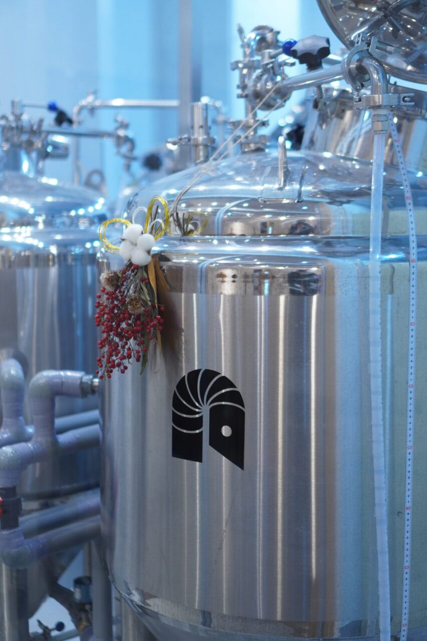 【神戸市東灘区】元旦から営業!クラフトビール醸造所「エビールブリュースタジオ」さん で“ふるまい鍋”と紅白ビールの飲み比べセットが楽しめる♪