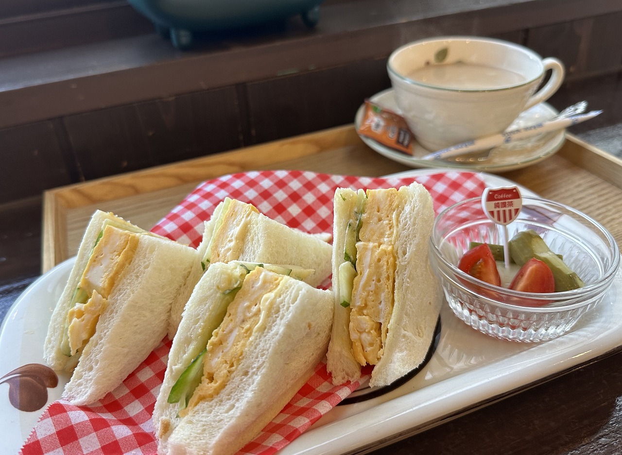 たまごサンド&ロイヤルミルクティー