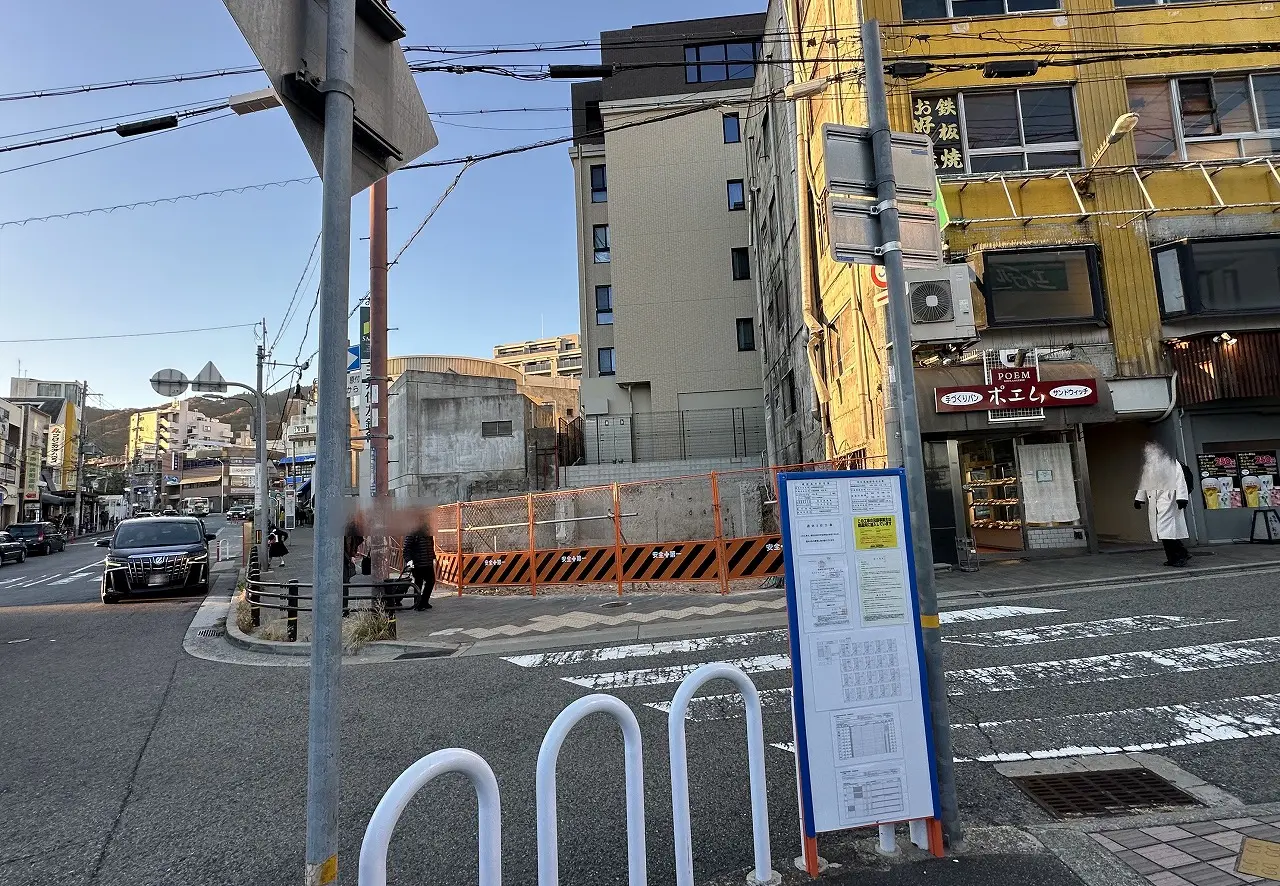 【神戸市灘区】阪急六甲駅前「新六甲ビル」取り壊し完了して跡地へ。跡地は何になる？