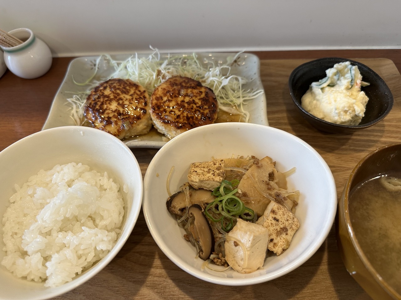 【神戸市灘区】六甲八幡神社の門前で見つけた優しい味♪ 手作り定食の「甘夏食堂」に行ってきました!