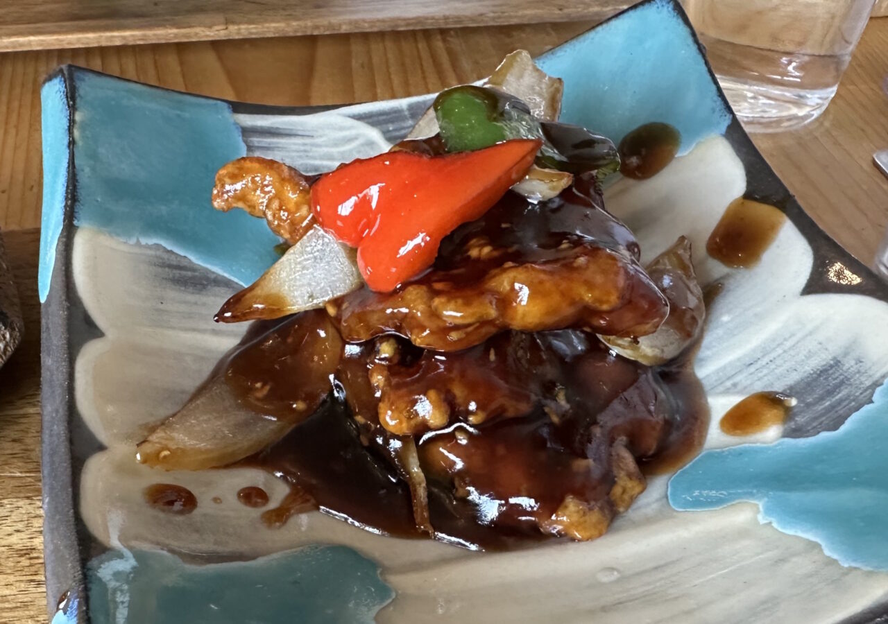 【神戸市東灘区】予約必至の人気中華ビストロ「ROKU」さん で本格麻婆豆腐と海老黒酢あんかけランチ♪ 身体の芯から温まる絶品中華