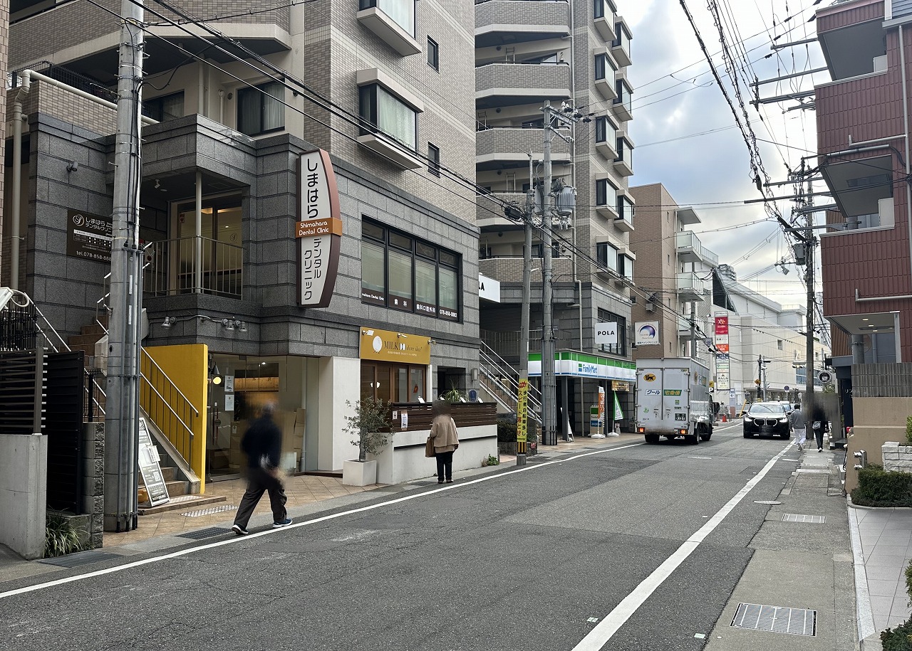 【神戸市東灘区】閉店したはずのミルクドドレイク住吉店に明かりが…。求人票に「KUROPURI」の文字。新業態への転換か!?