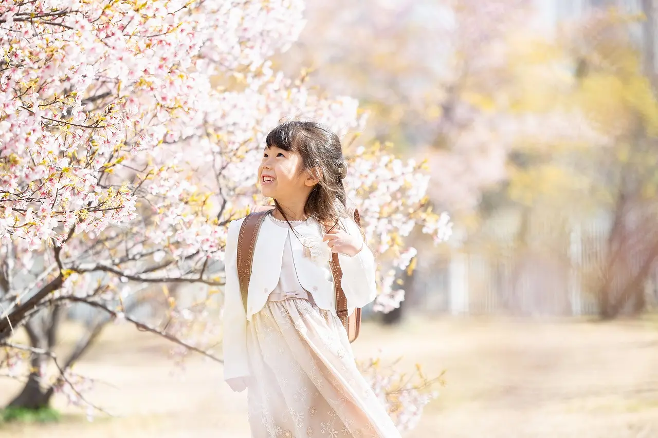 【神戸市灘区】春の公園で笑顔あふれる家族写真を！「ルカフォト」の撮影会が今からが旬です♪