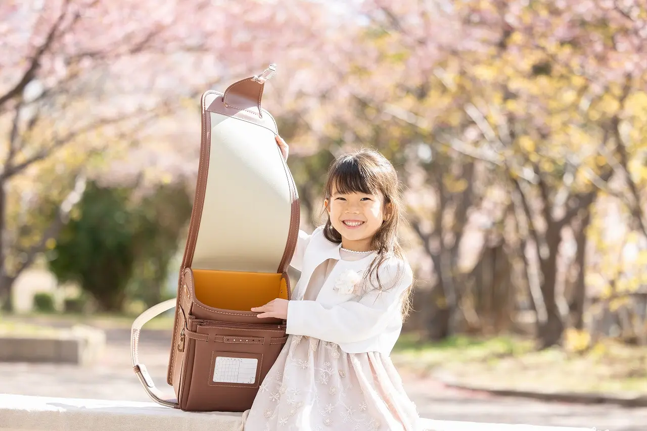 【神戸市灘区】春の公園で笑顔あふれる家族写真を！「ルカフォト」の撮影会が今からが旬です♪