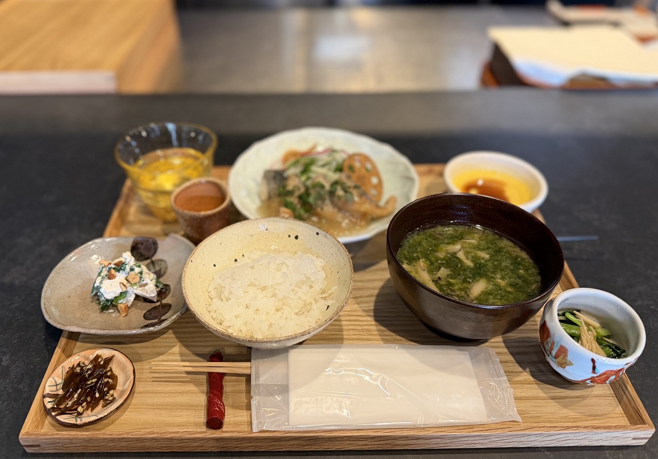 【神戸市東灘区】和心Sawayanagi内に「食堂 こころ」さんがオープン♪ 有機野菜×平飼い玉子の体にやさしいランチ定食が戴けます。