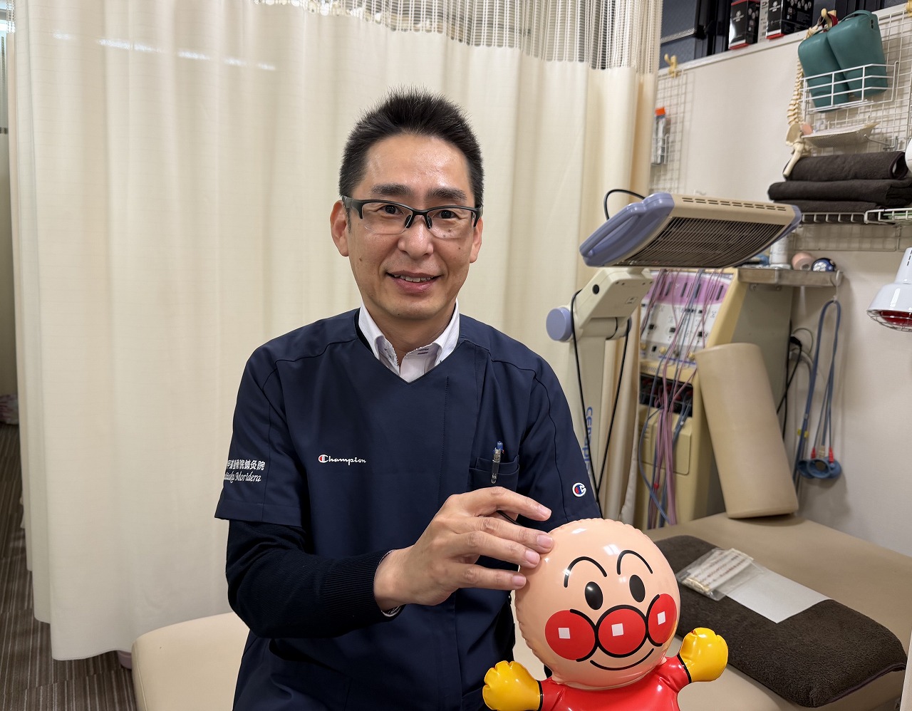 【神戸市灘区】α六甲道整骨院 鍼灸院『ひなまつり小児はり親子体験』刺さない鍼で赤ちゃんから小学生まで！ 3月21日まで特別価格1,100円