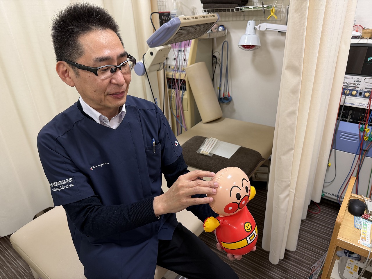 【神戸市灘区】α六甲道整骨院 鍼灸院『ひなまつり小児はり親子体験』刺さない鍼で赤ちゃんから小学生まで！ 3月21日まで特別価格1,100円