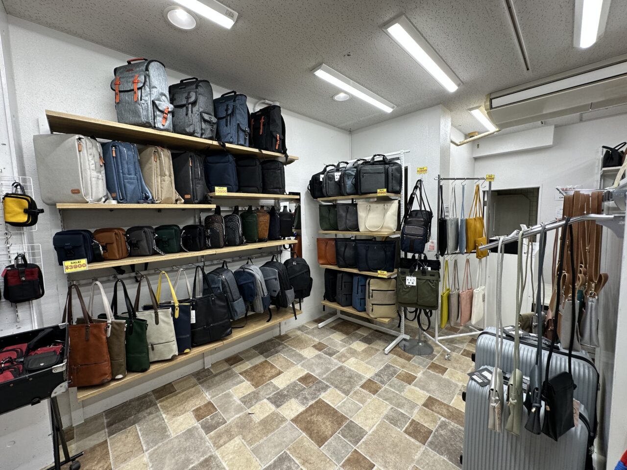 【神戸市灘区】水道筋商店街に「D.KELLY（ディーケリー）」の路面店がオープン！ 元町でおなじみのバッグ店がやってきました♪