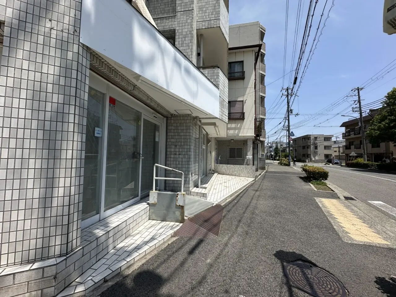 【神戸市灘区】神若線沿いの「ローソンストア100 灘区千旦通店」さんが4月30日で閉店。全国的にも減少方向のようです…。