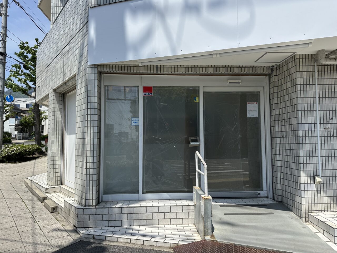 【神戸市灘区】神若線沿いの「ローソンストア100 灘区千旦通店」さんが4月30日で閉店。全国的にも減少方向のようです…。