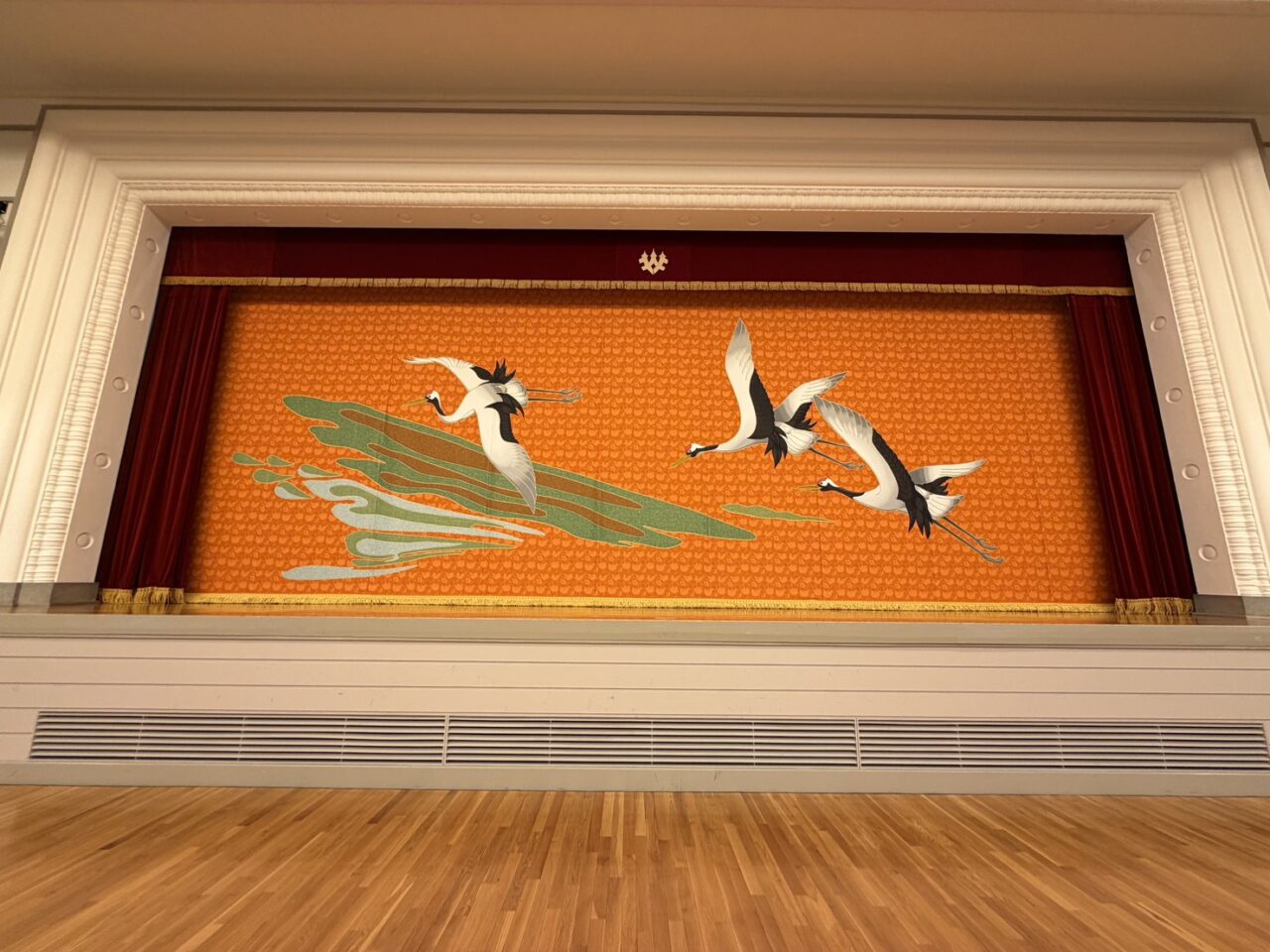 【神戸市東灘区】激レア体験！「神戸市立御影公会堂」の屋上からさらに展望台へ。＜神戸建築祭2026＞