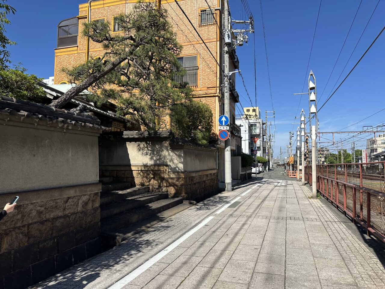 神戸市東灘区】広~い♪ 甲南本通商店街にあった「ジェラテリアPACE」さんが、JR摂津本山駅すぐ山側の線路沿いに移転オープン!