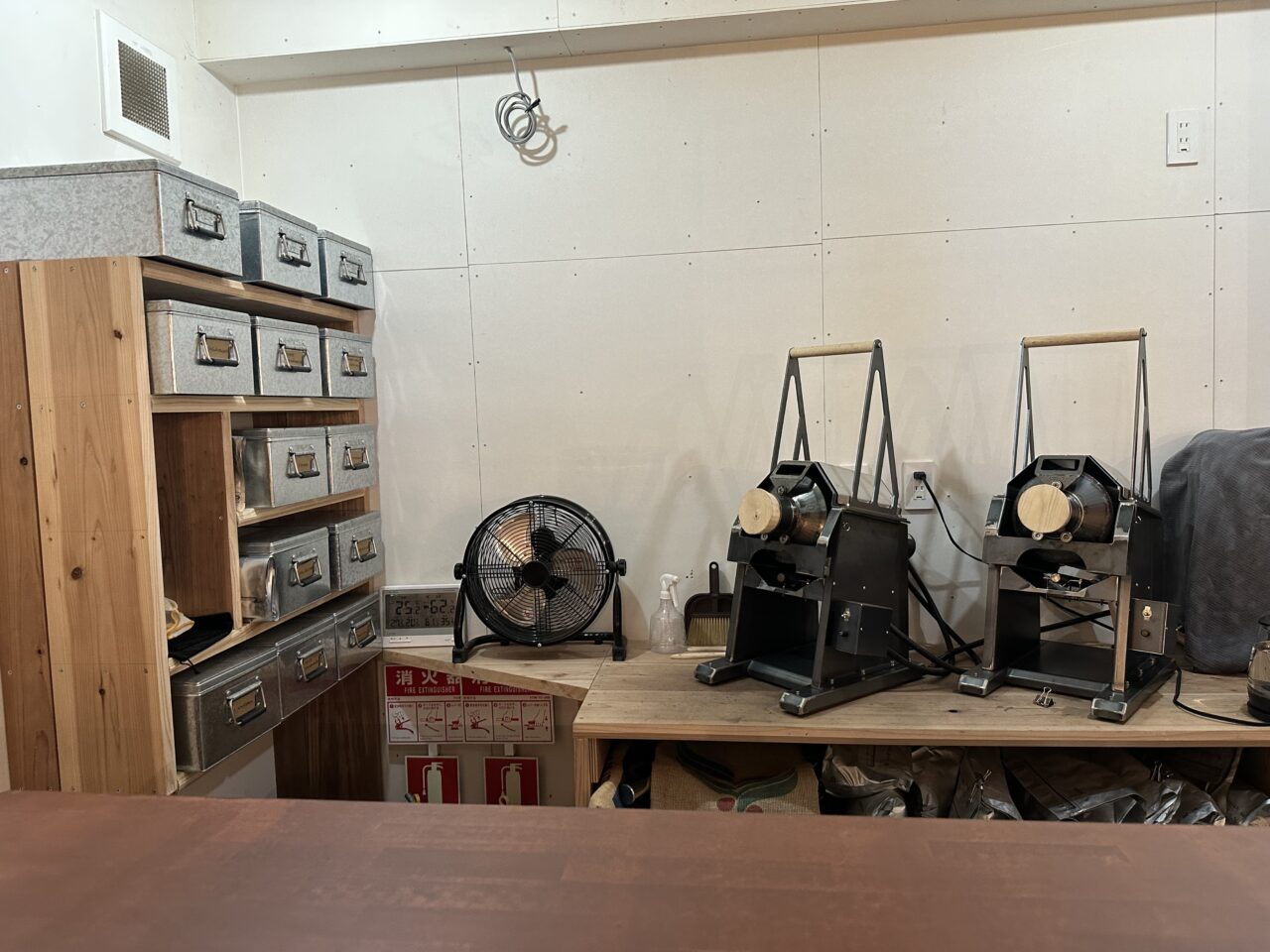 【神戸市】看板なし！？ 元町の路地裏に、自家焙煎珈琲の隠れ家「Iris Coffee」さん がオープン♪ 週３日営業の訳とは…