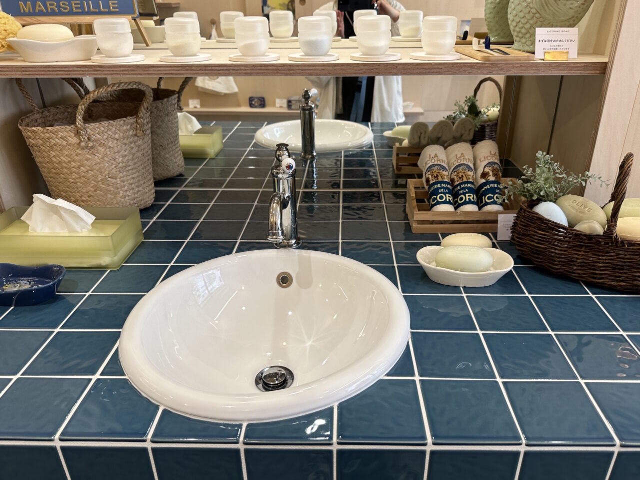 【神戸市東灘区】日本初の実店舗が摂津本山に！ 南フランス・マルセイユの石けん「LICORNE」さんへ。実際に使って選べます♪