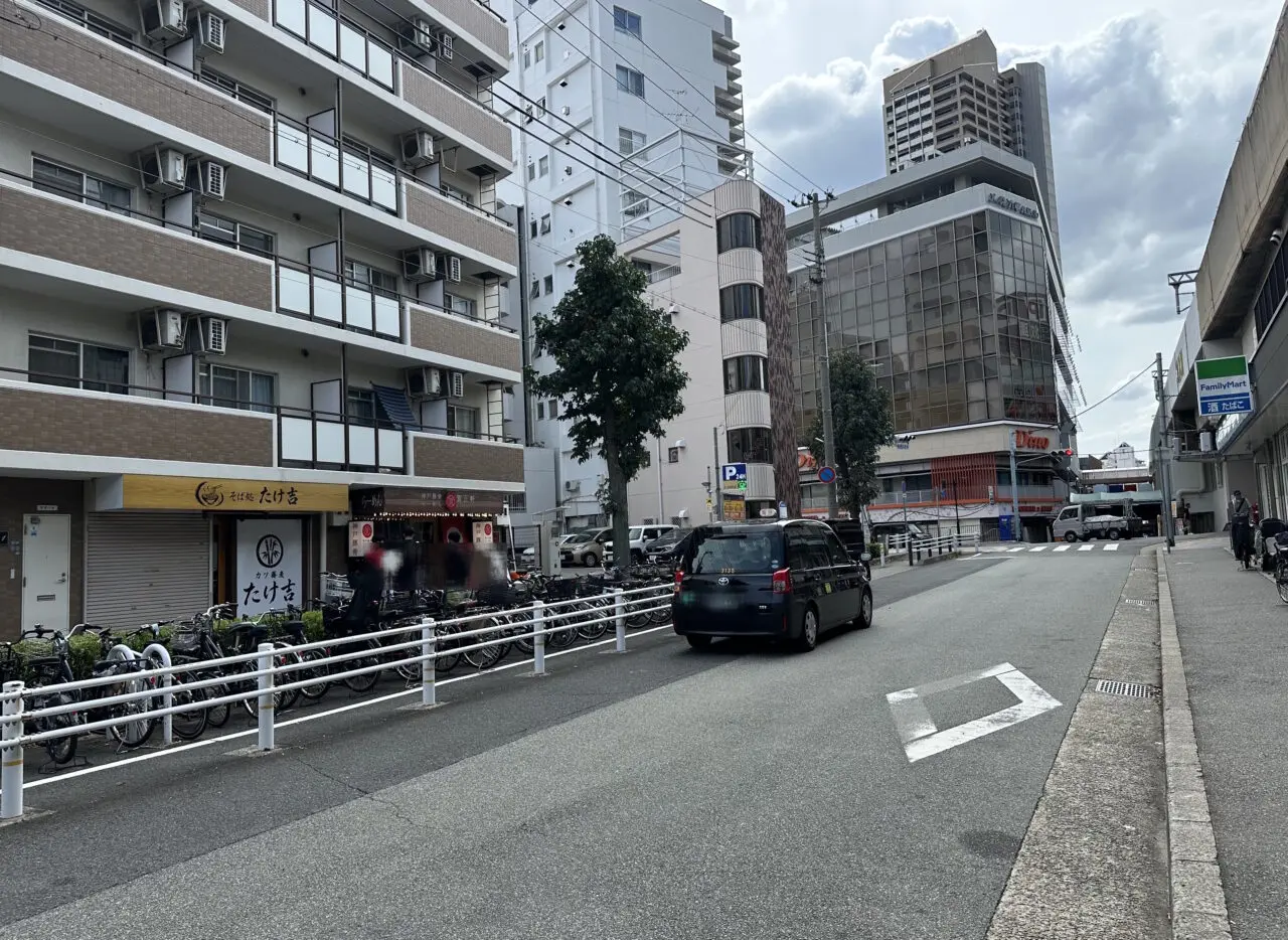 【神戸市灘区】六甲道「まぜそば大革命」跡に新店の看板!「そば処 たけ吉」さん。“カツ蕎麦”の文字も♪