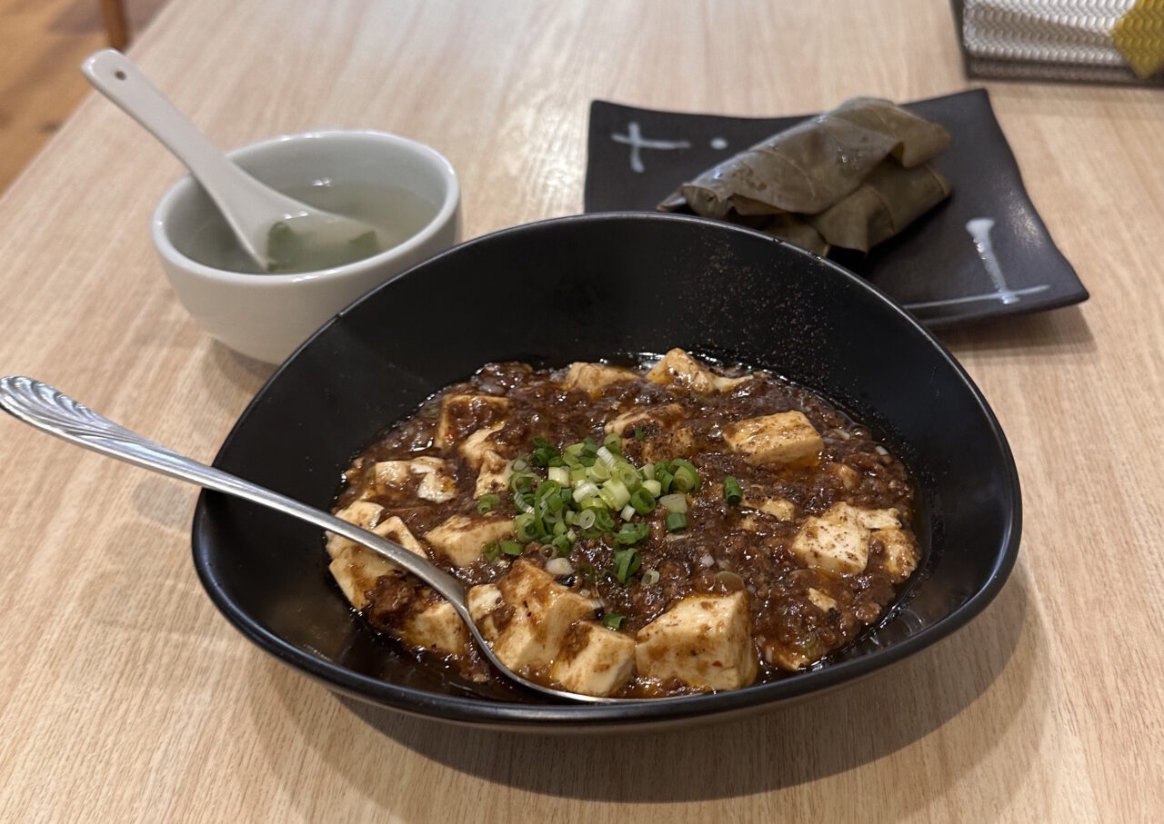 【神戸市灘区】カフェのような「Quu-shan（くーしゃん）」で大満足中華ランチ！ 小籠包に麻婆豆腐、おこわまで楽しむコースでした