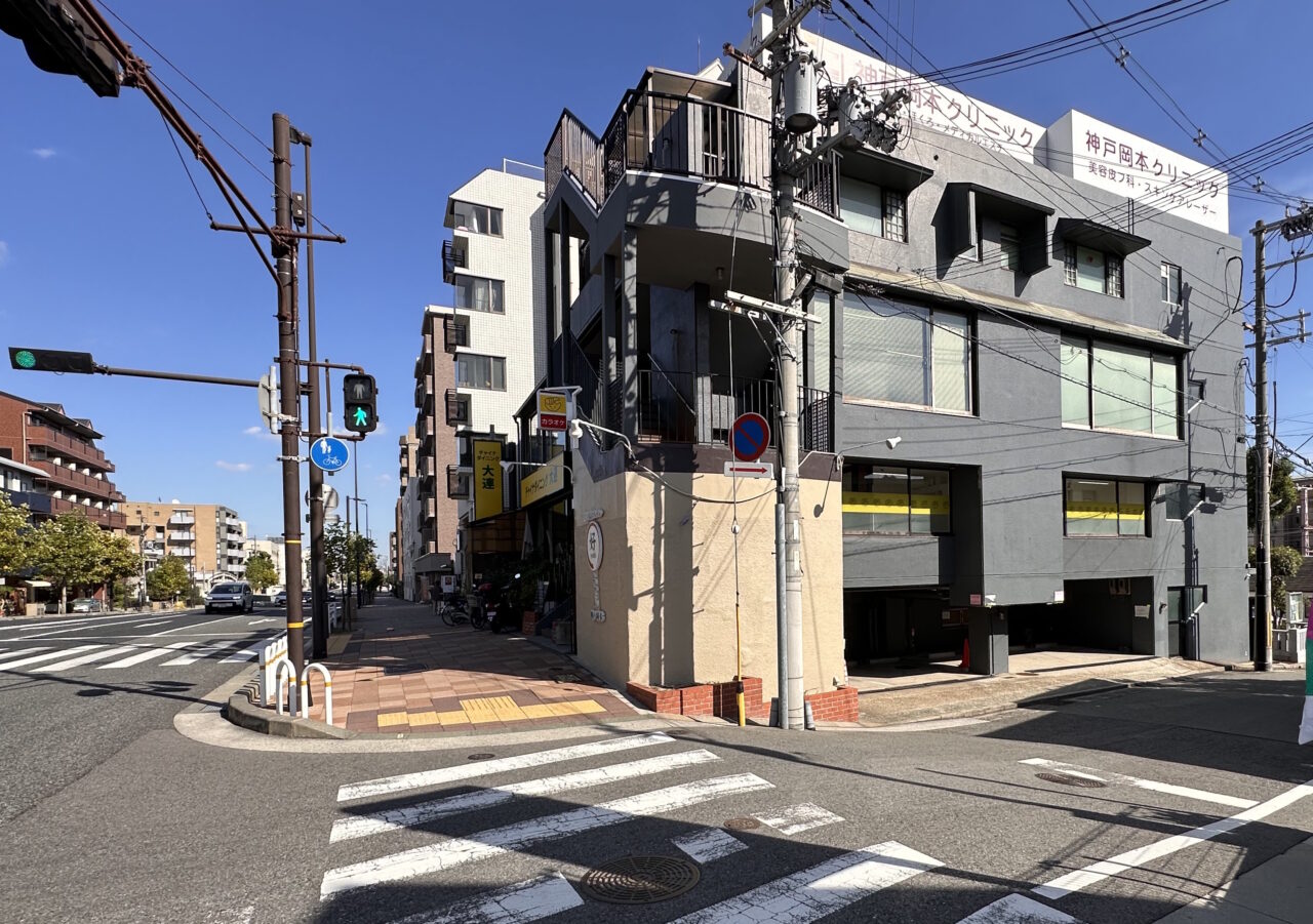 【神戸市東灘区】なんとカラオケも！山手幹線沿い「chocoZAP 本山北町」さんオープン♪ 緑を眺めながらのマッサージチェアも…。