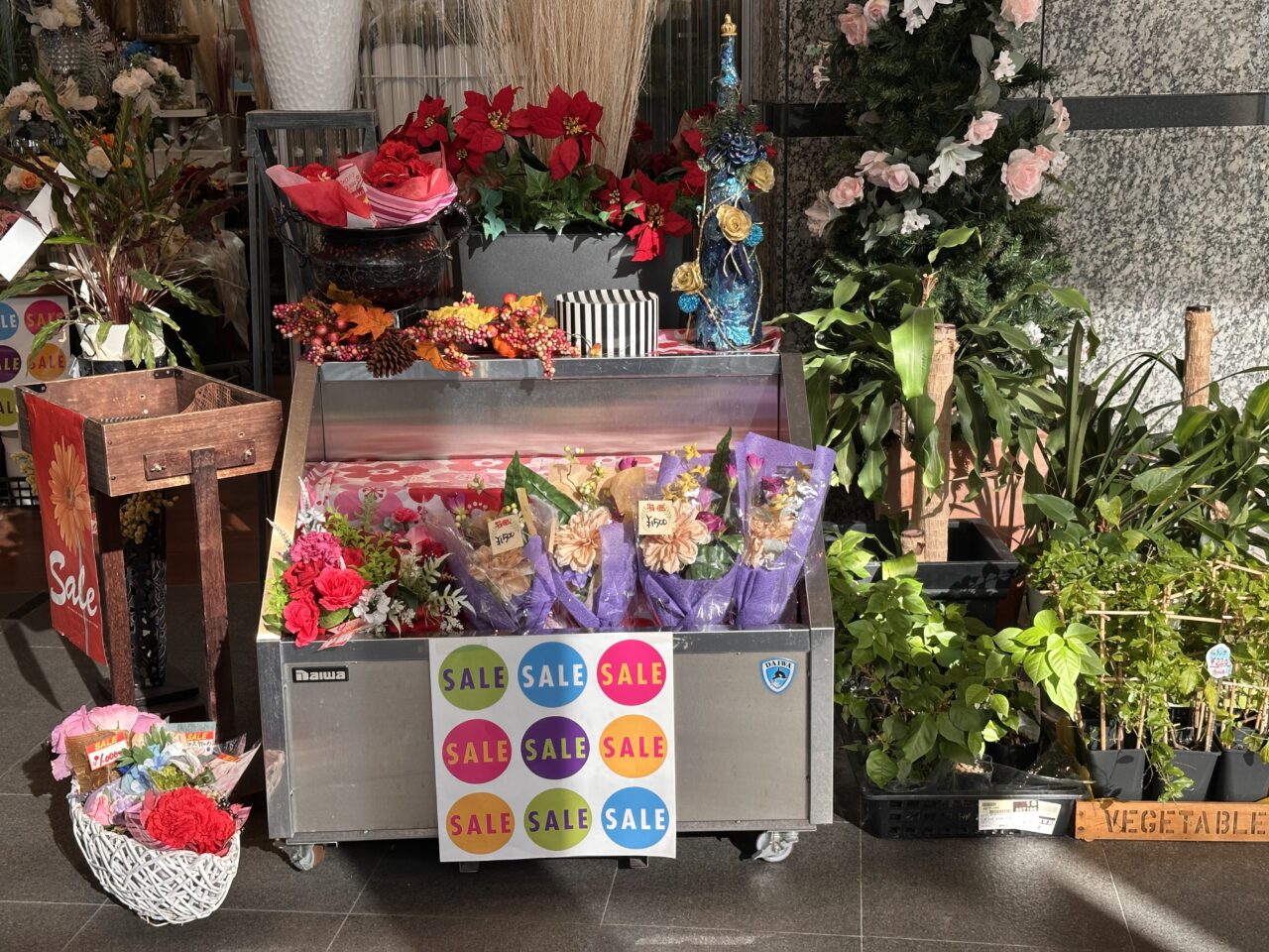 【神戸市灘区】BBプラザ「ガレローズ」で最大90％OFFの閉店セール。お花や雑貨が10月31日まで特別価格に