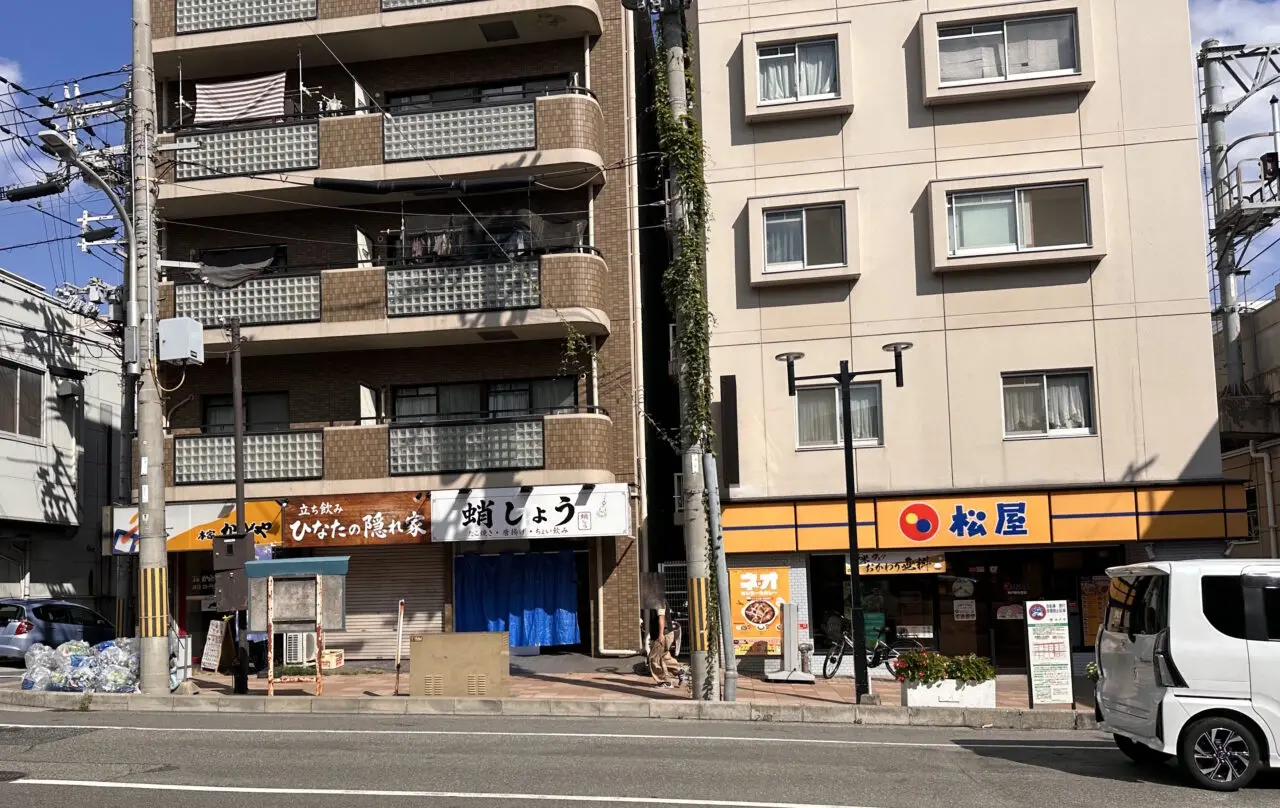 【神戸市灘区】阪神新在家駅すぐに「蛸しょう」の看板が登場!「ふくちぁん餃子」跡で、新しいお店の準備が進んでいます